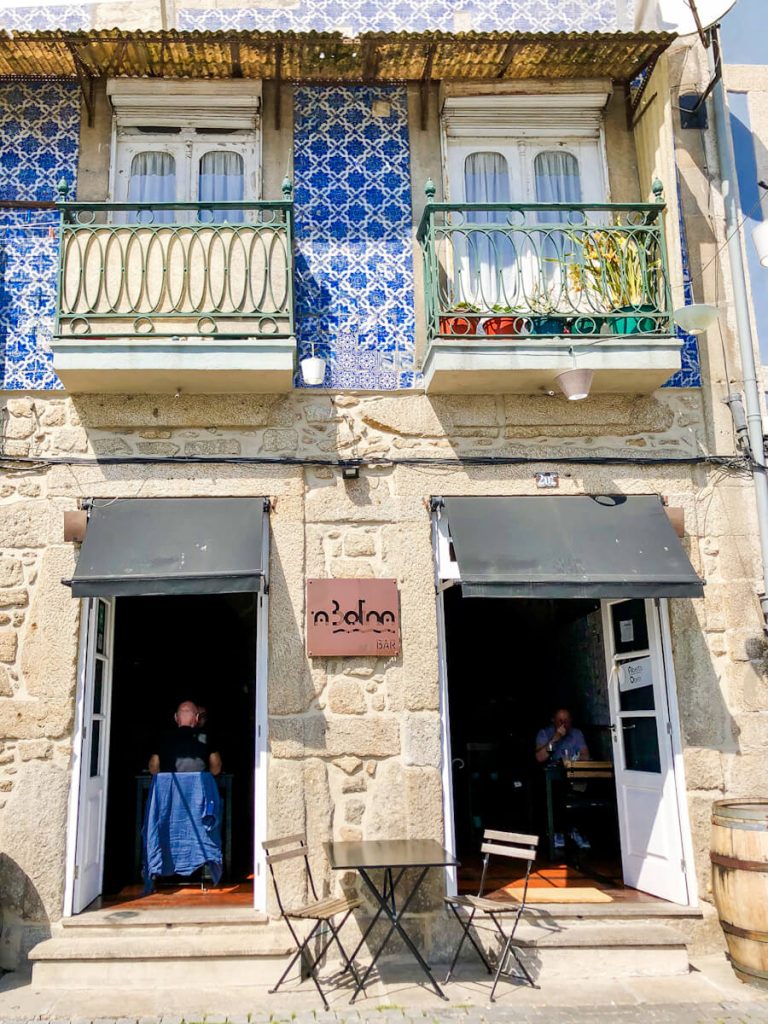 Outer facade of A Bolina restaurant in Porto, Portugal